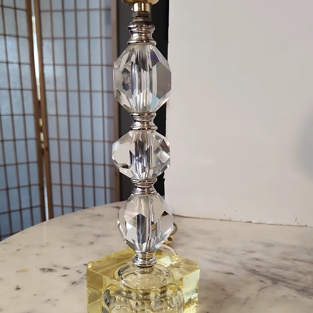 Regency Faceted Cut Crystal Boudoir Lamp